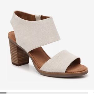 TOMS Majorca Cut Out  Cream Block Heel Sandals zipper closing‎ Sz 8